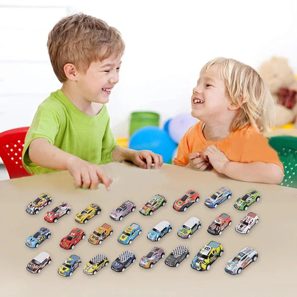 🎄📅Calendario dell'avvento di 24 giorni con conto alla rovescia per il Natale da corsa 2025 - conto alla rovescia con auto da corsa per bambini🎁