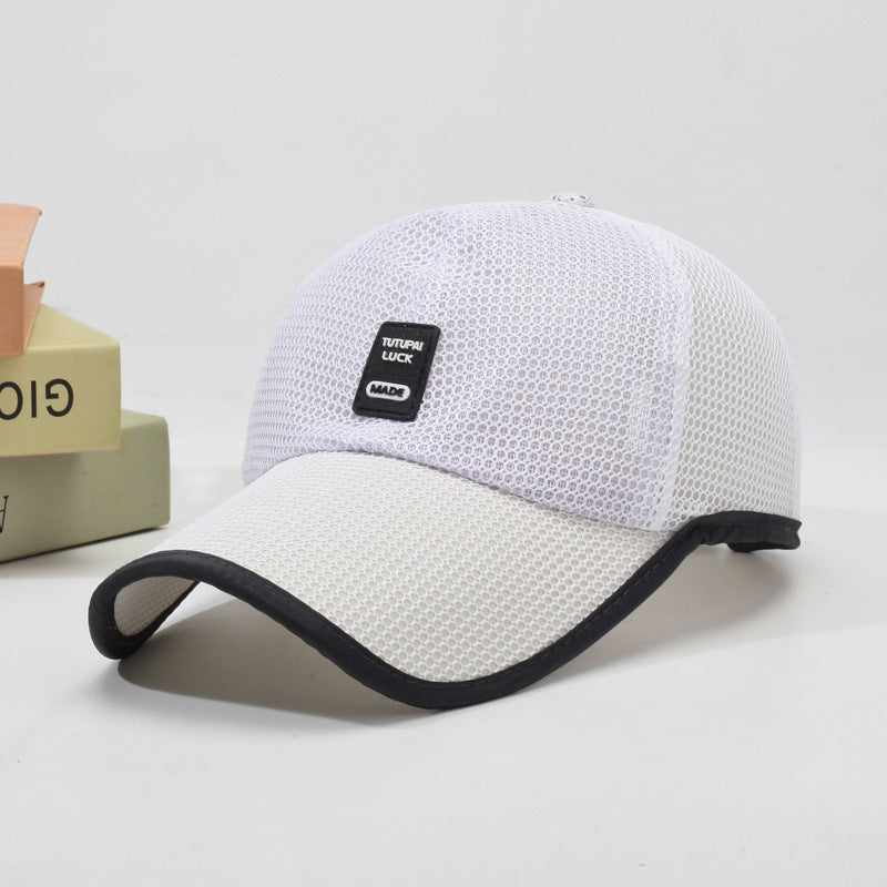 Cappellino con ventola alimentata a energia sola
