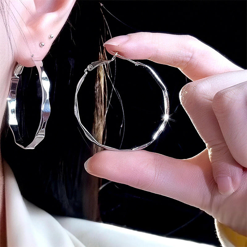 Orecchini a Cerchio Grandi Audaci con Perno d'Argento per Donna, Lusso Leggero, Effetto Sottile per Viso Rotondo, Design Irregolare