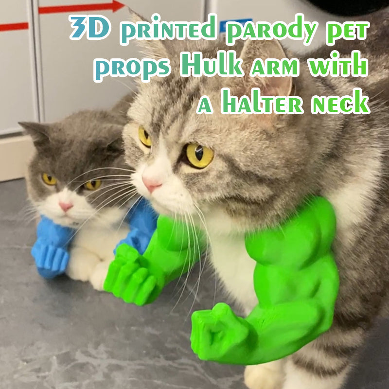 Accessorio parodistico stampato in 3D per animali domestici: braccio di Hulk con collare a girocollo