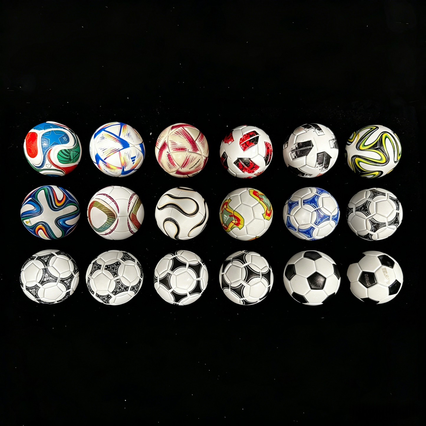 🏆 Collezione di mini palloni da calcio realizzati a mano (1970–2026) – Saldi per i Mondiali 2026🔥 Fino al 50% di sconto!