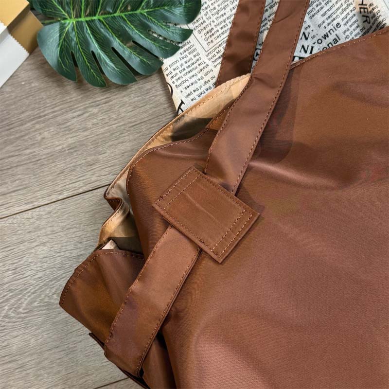Borsa da viaggio e da campeggio capiente, da spalla e a tracolla