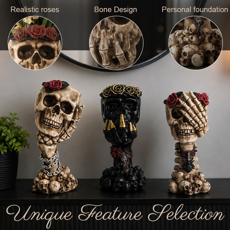 Vaso a forma di mano con teschio: decorazione d'interni in stile gotico con composizione floreal