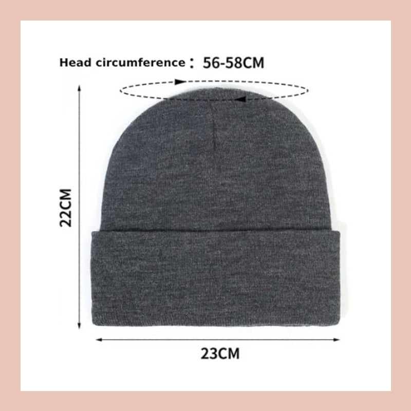 Cappello in maglia con fodera in seta per l'inverno