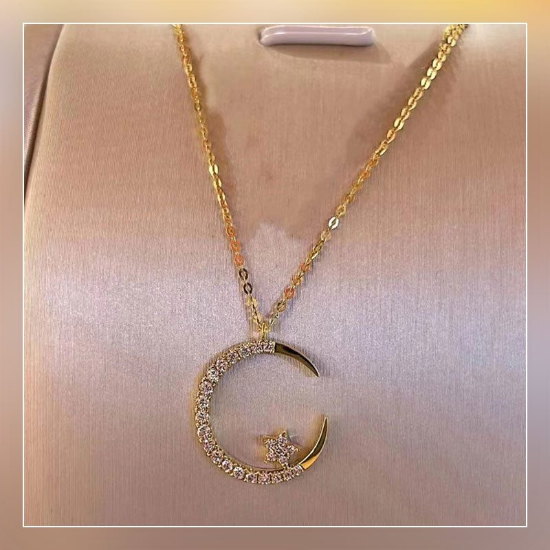 Collana con stella e luna in zircone super lucido e squisito