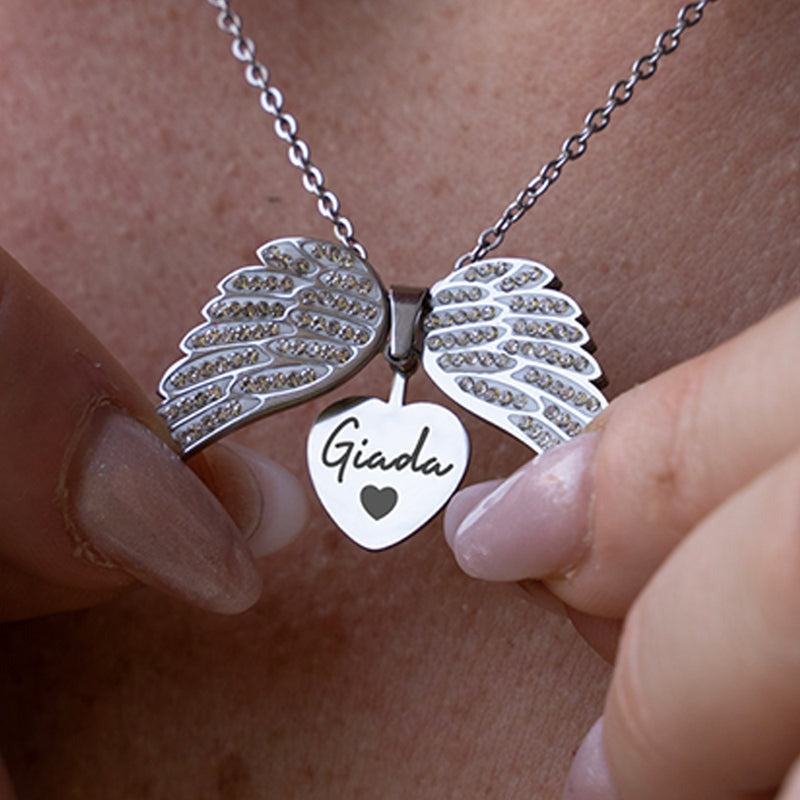 Collana personalizzata con nome e cuore a forma di pesca per San Valentino, per donna